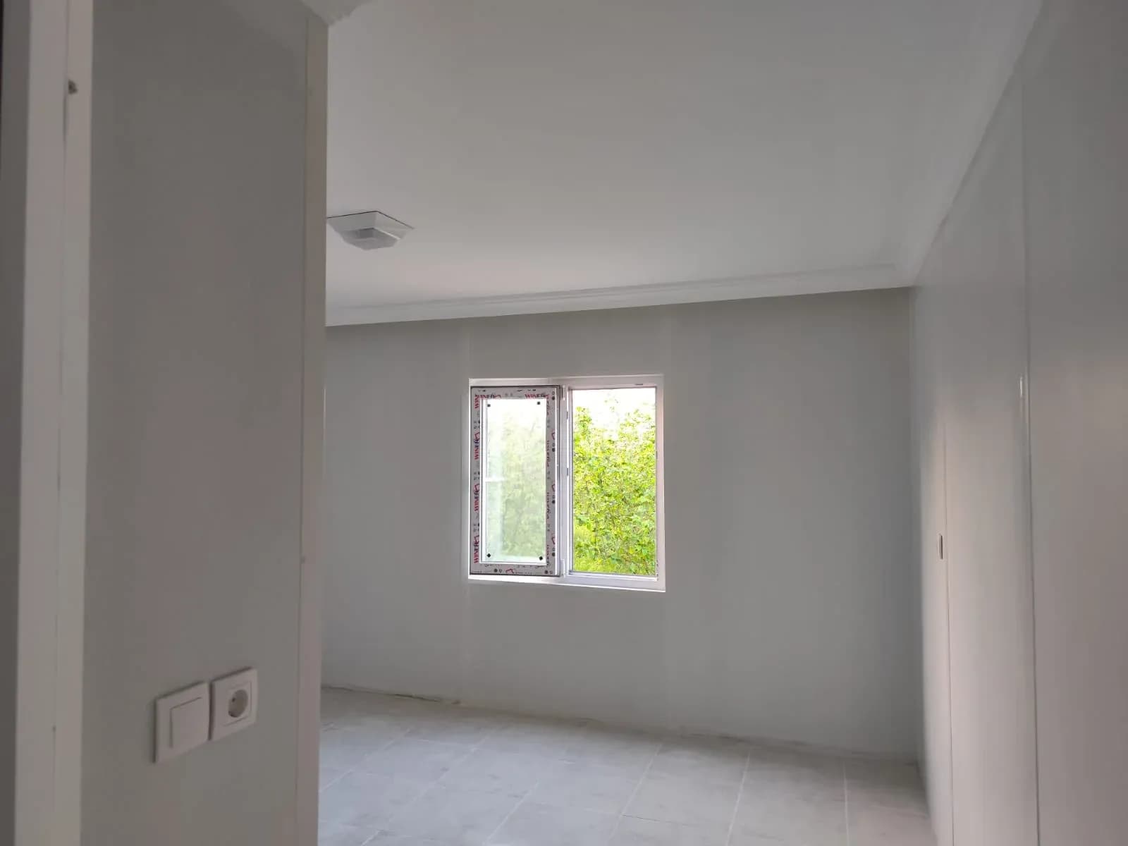 Prefabrik ev odası ve pencere